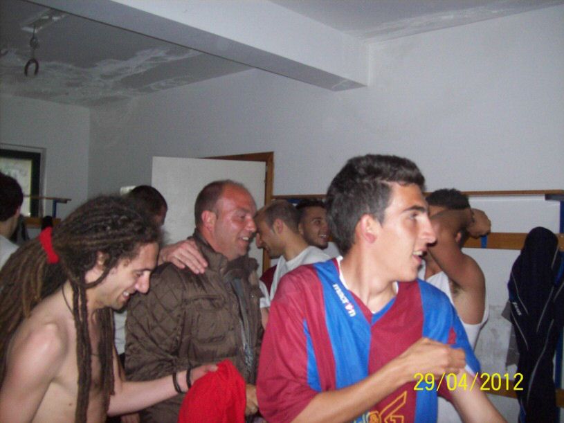 Festeggiamenti nello Spogliatoio.jpg